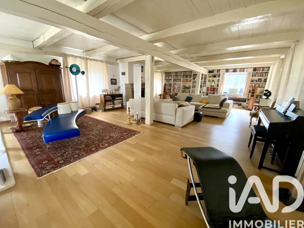 Elutuba - Atypical Villa with Pool in Bruebach
