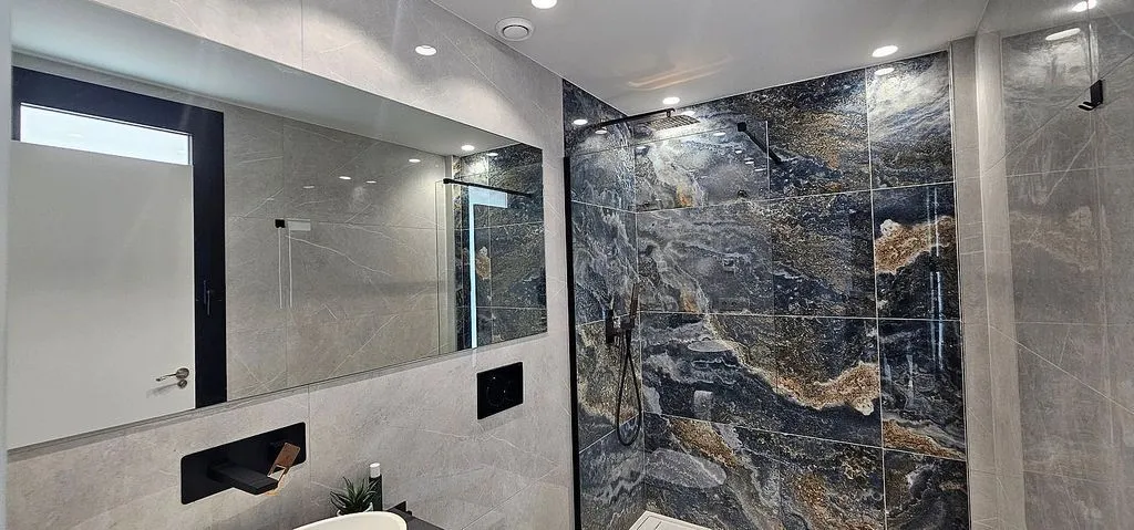 Salles de bain - Semi-Detached House with Pool in Finestrat
