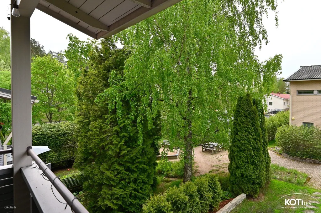 Garden - Renovated Apartment with Balcony in Soukka