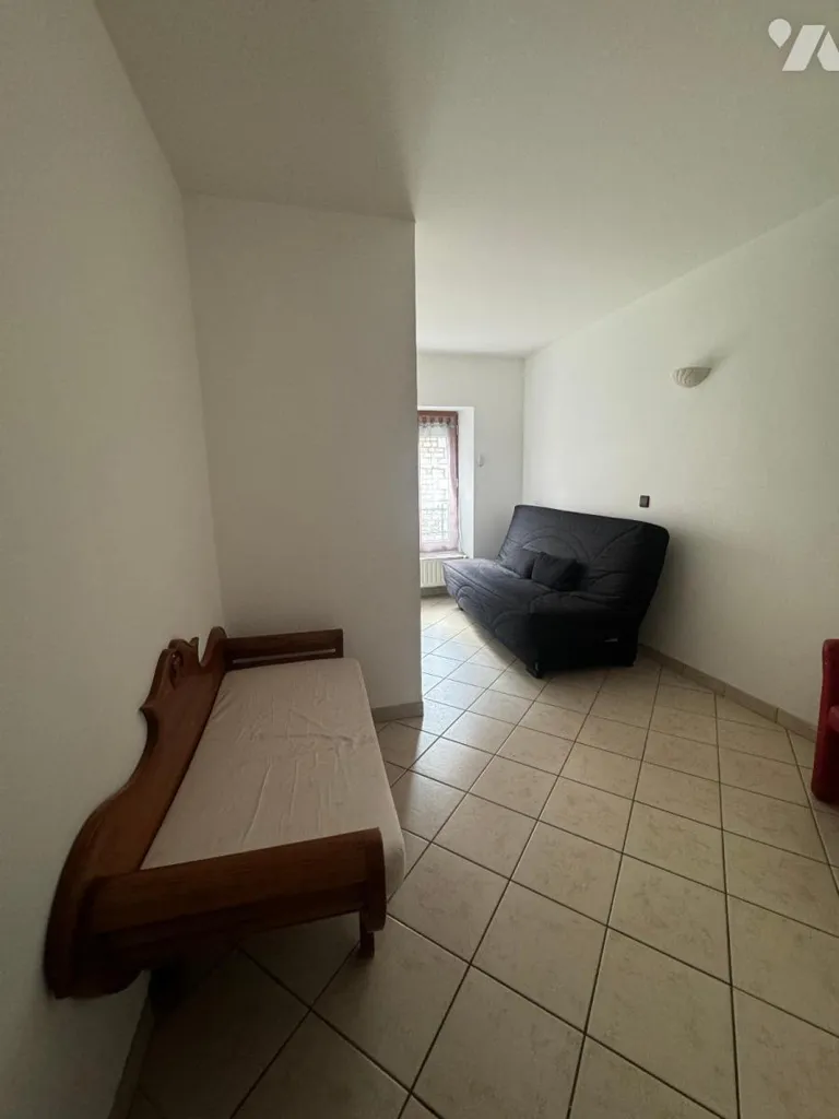 Chambres - Appartement T2 Proche Commerces à Saint-Chély-d'Apcher