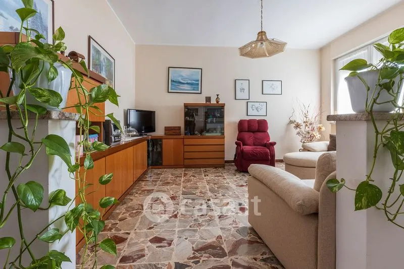 Séjour - Bifamiliar Villa with Garden in Oggiona con Santo Stefano