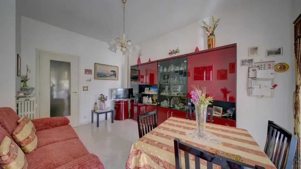 Söögituba - Partially Rented Flat with Balcony in Rivalta di Torino