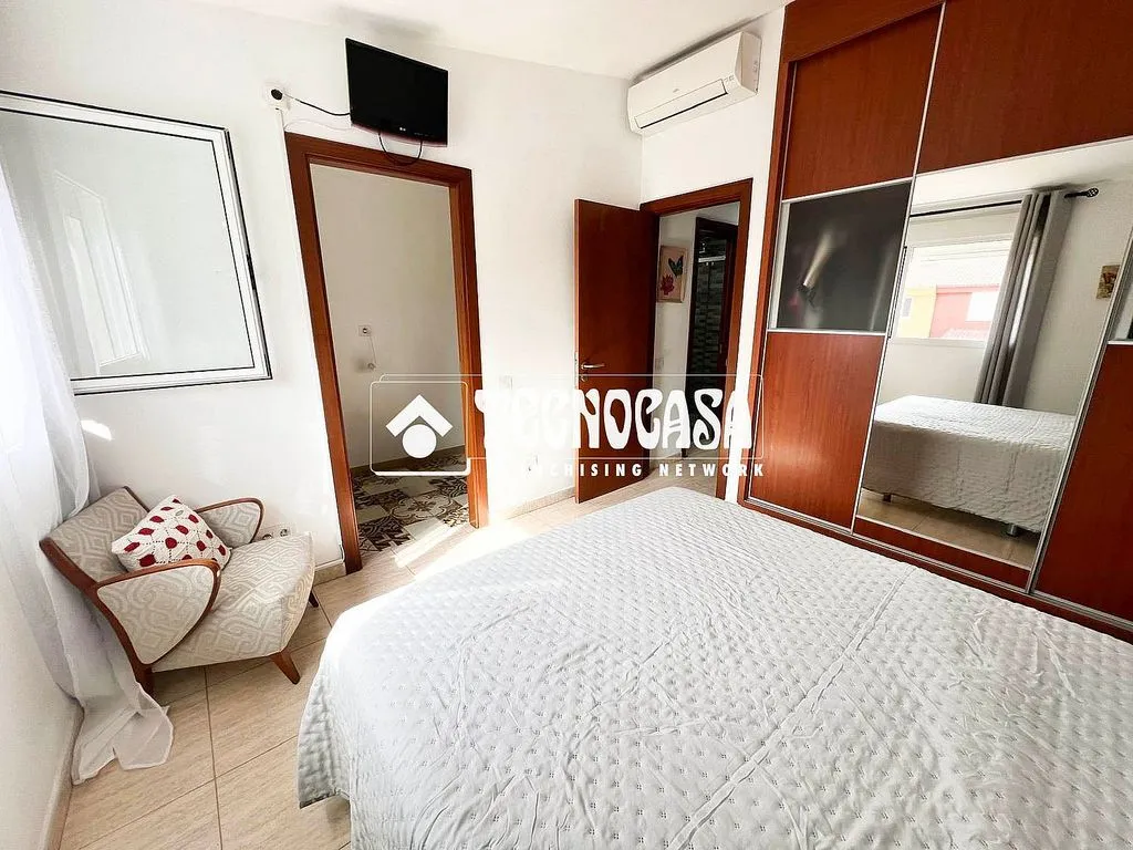 Magamistoad - Modern Duplex with Terrace near Town Hall, Vecindario