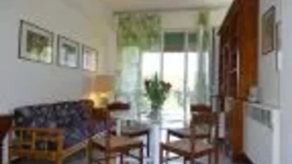 Esszimmer - Trilocale with Sea View in Milano Marittima