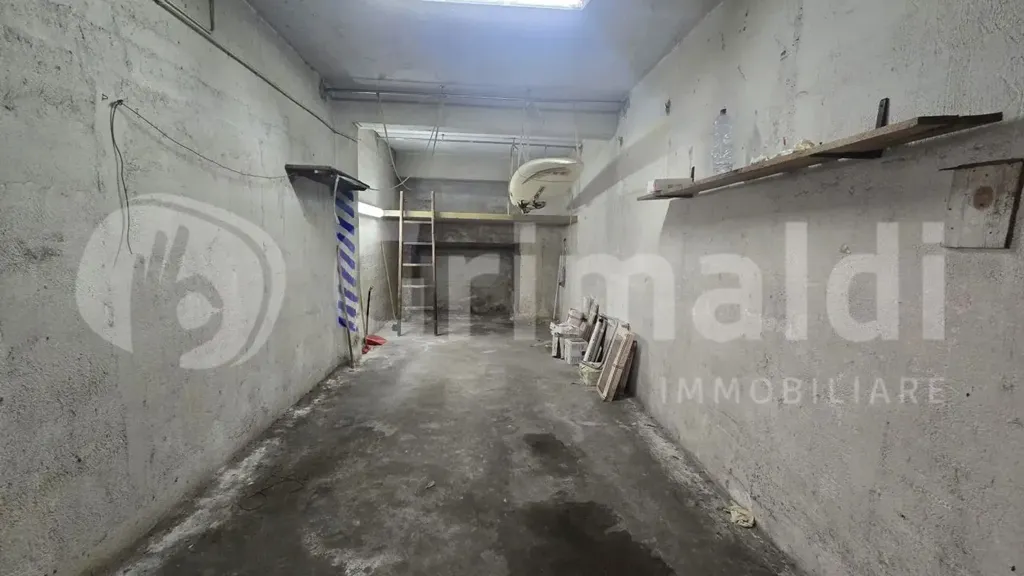 Garage - Apartment with Balcony in Palermo