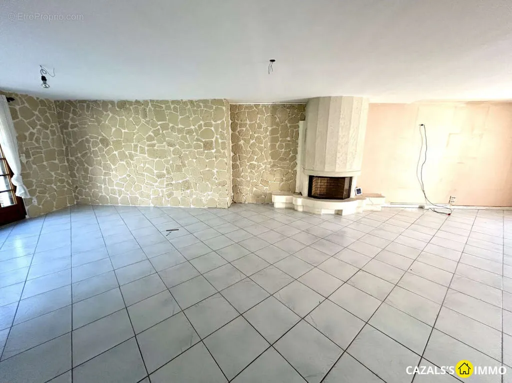 Elutuba - Traditional House with Pool in Cely