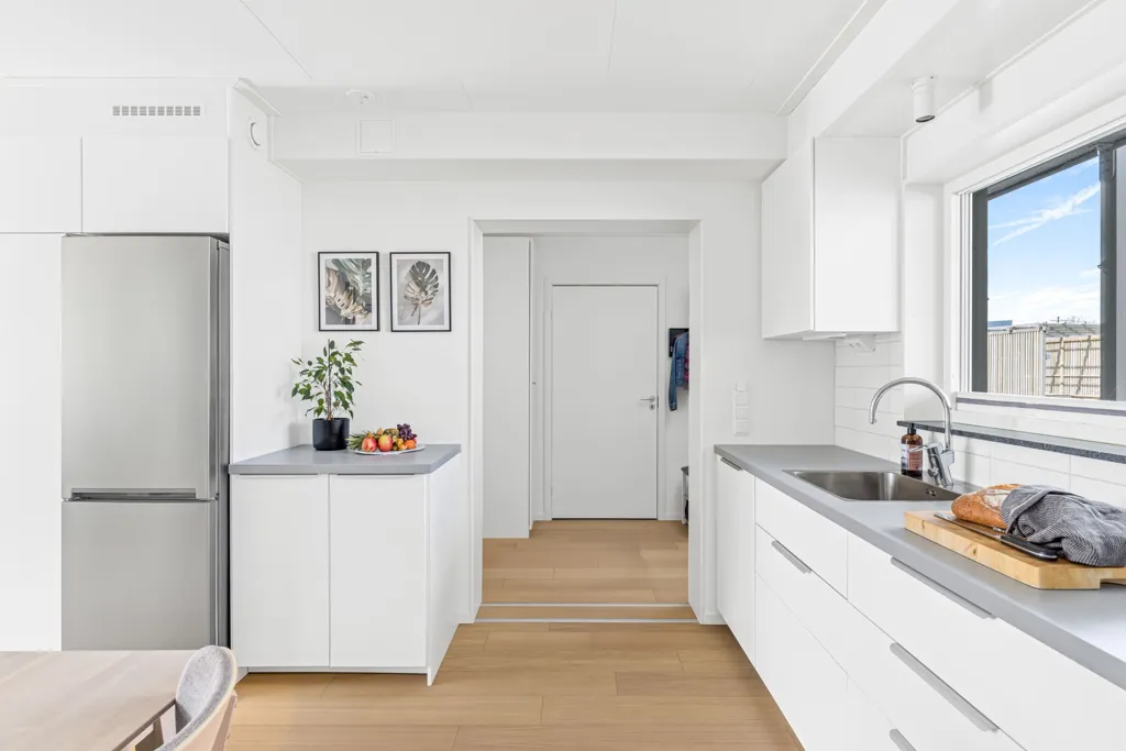 Cucina - New Flat with Private Entrance in Gunsta