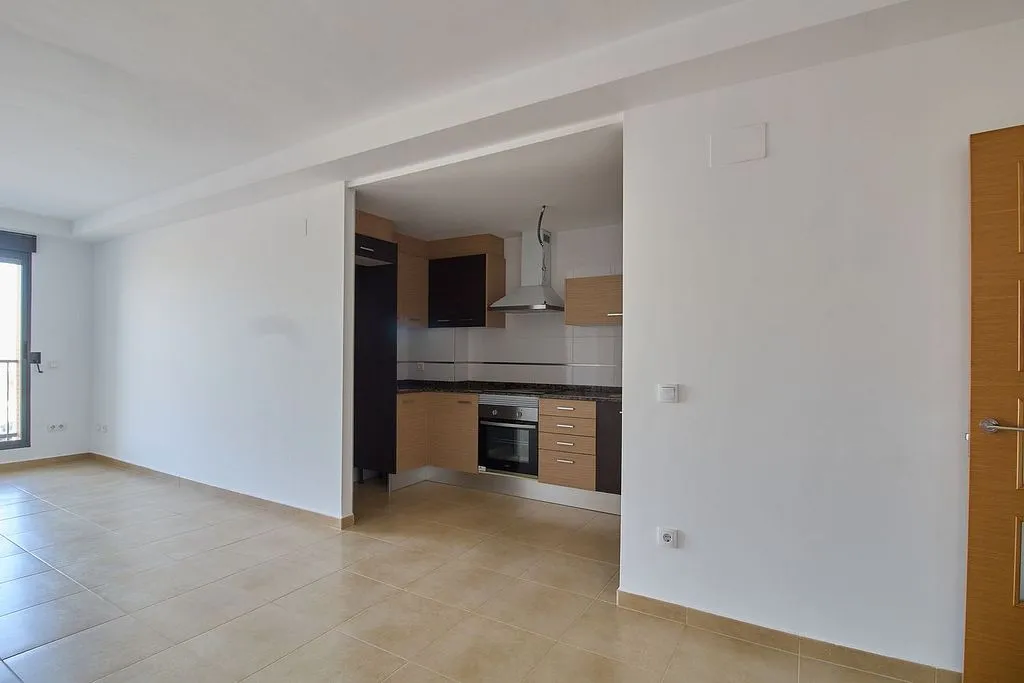 Elutuba - Modern Flat with Balcony in Albal