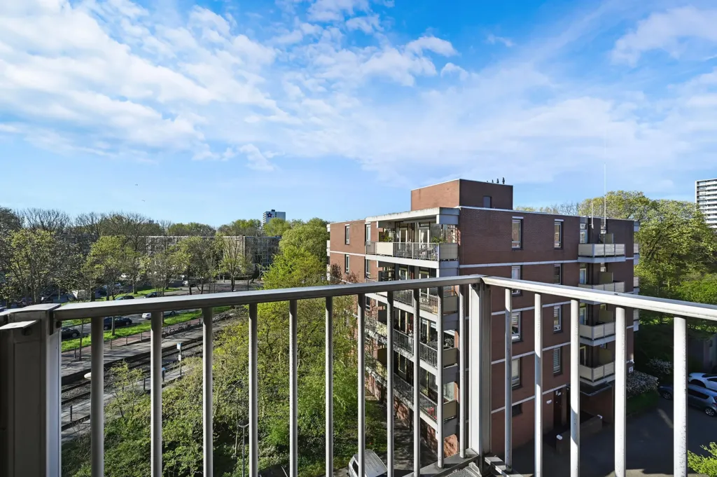 Balcon - Apartment with Green View in 's-Gravenhage