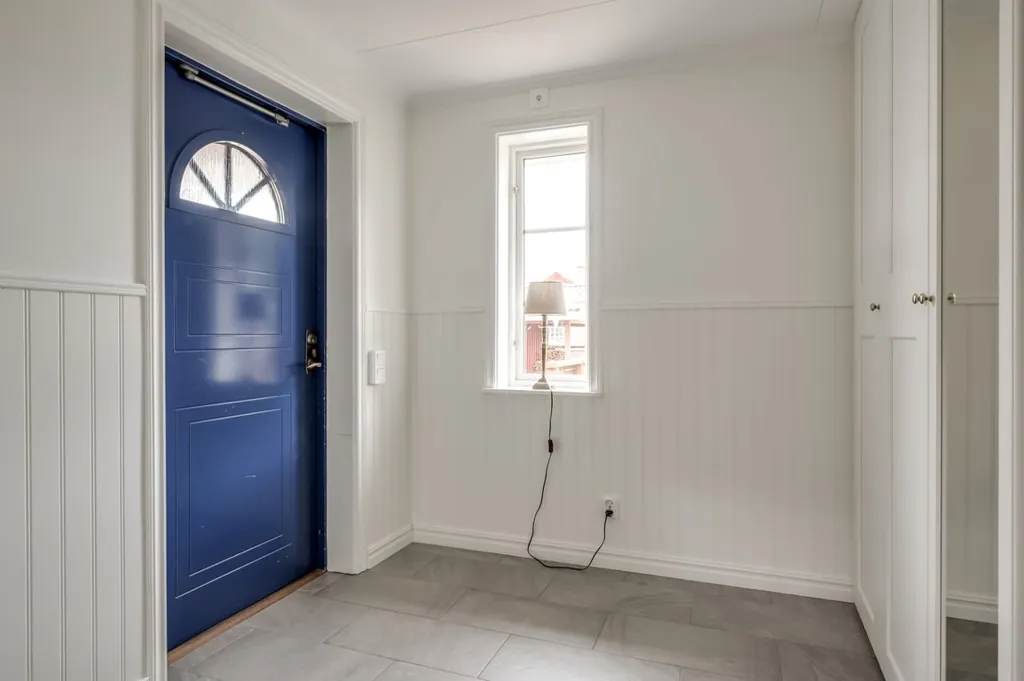 Ingresso - 1920s Timber Villa with Garden in Kristinehamn