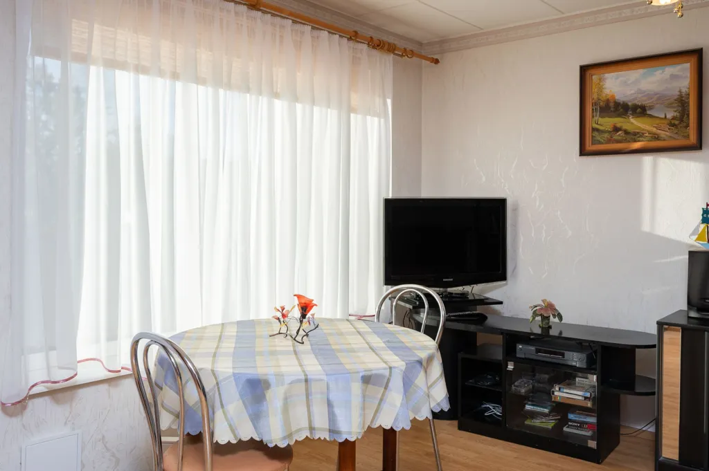 Dining Room - Renovated House with Sauna in Mustvee