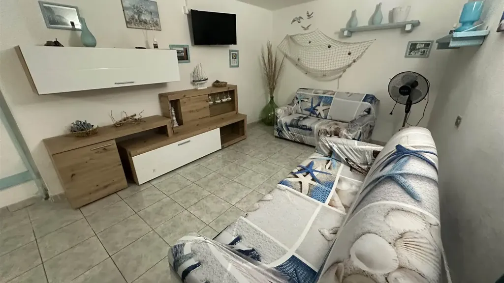 Elutuba - Beachfront Apartment in Borgo Saraceno, Finale Ligure