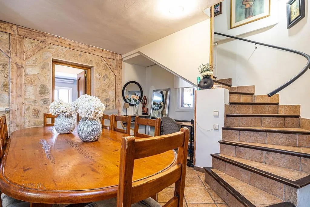 Sala da pranzo - Rustic Chalet with Pool in Inca Centre