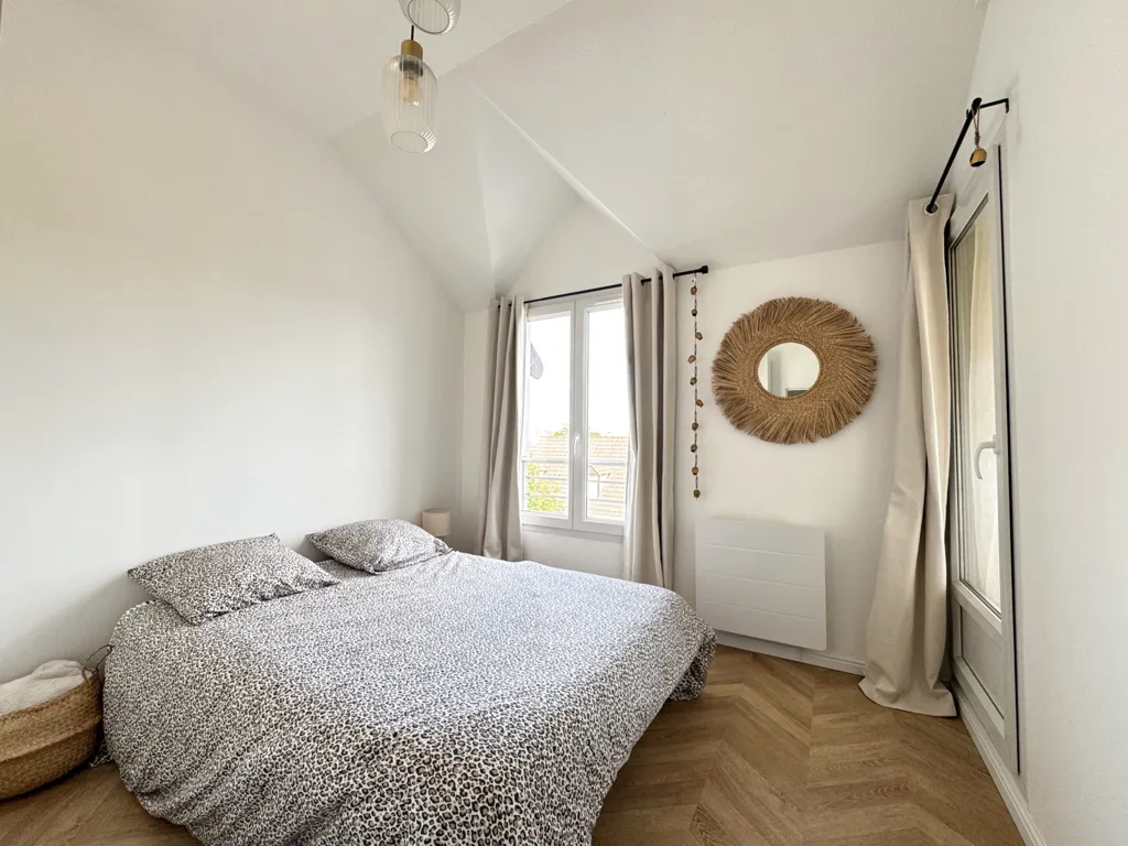 Magamistoad - Renovated Duplex with Balcony in Pontault-Combault