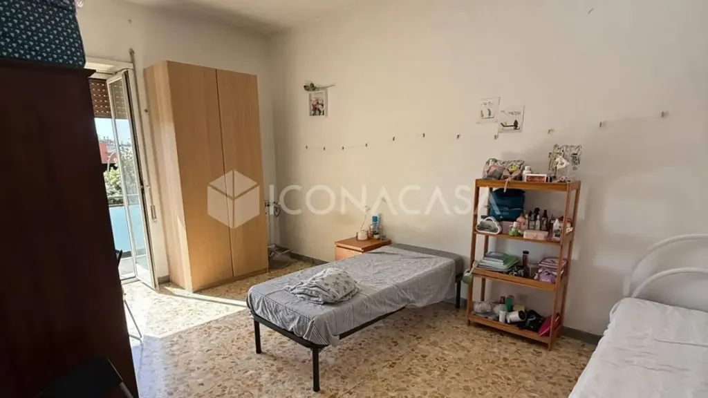 Bedrooms - Apartment with Balcony in Rome's Centocelle