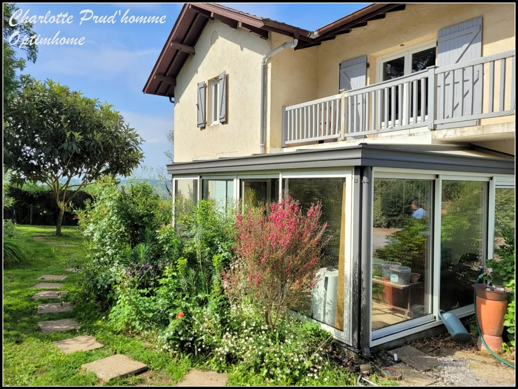 Terrace - House with Garden and View in Peyrehorade