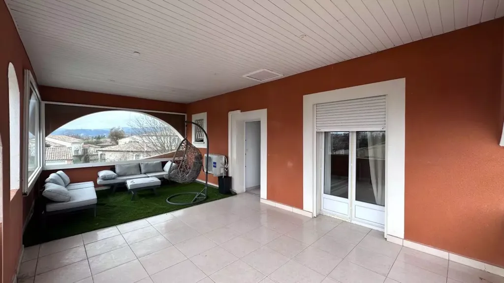 Terrasse - Maison avec Piscine et Jardin à Montélimar