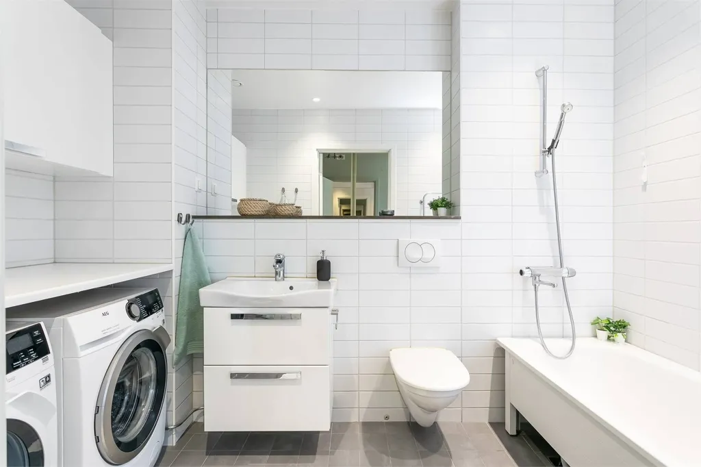 Bagni - Apartment with Large Terrace in Järfälla