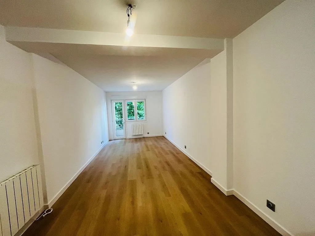 Apartment with Garage in Vilagarcía Centre