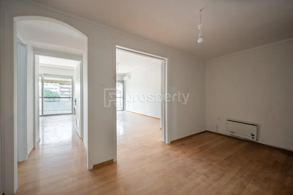 Toad - Renovated Apartment with Sea View in Patras
