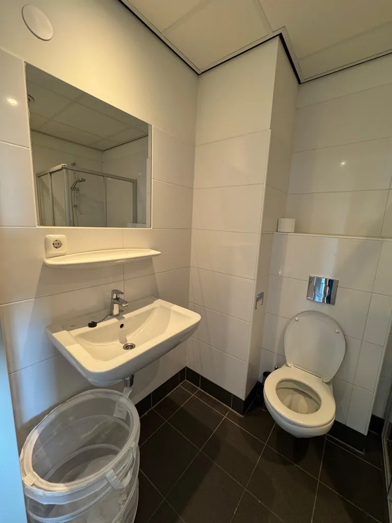 Bagni - Studio with Balcony in Central Location