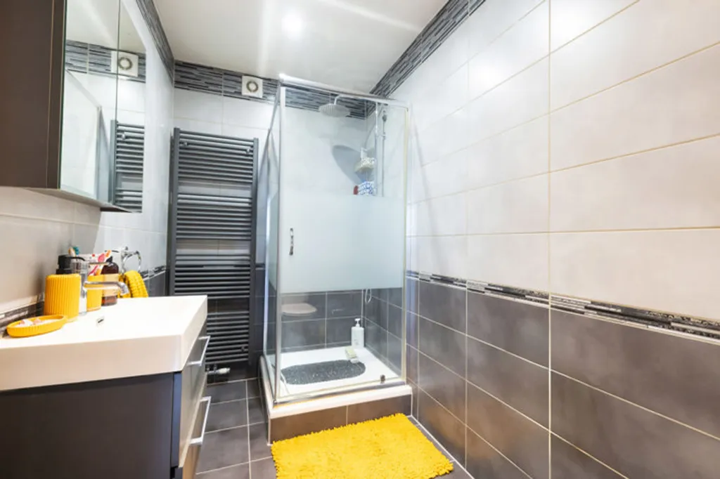 Salles de bain - Ensemble Immobilier Mixte en Structure Béton à Schaerbeek