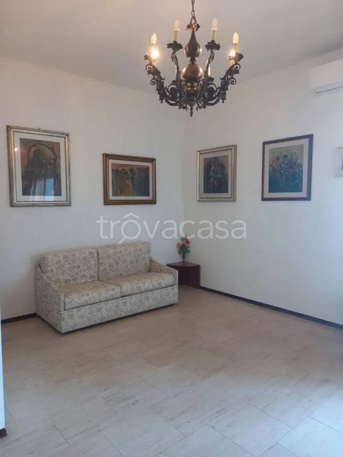 Elutuba - Penthouse Apartment with Balcony in Ravenna