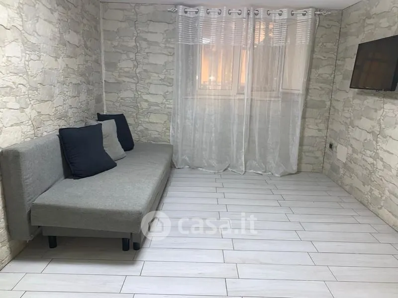 Elutuba - Fully Furnished Studio in Via Cairoli, Naples