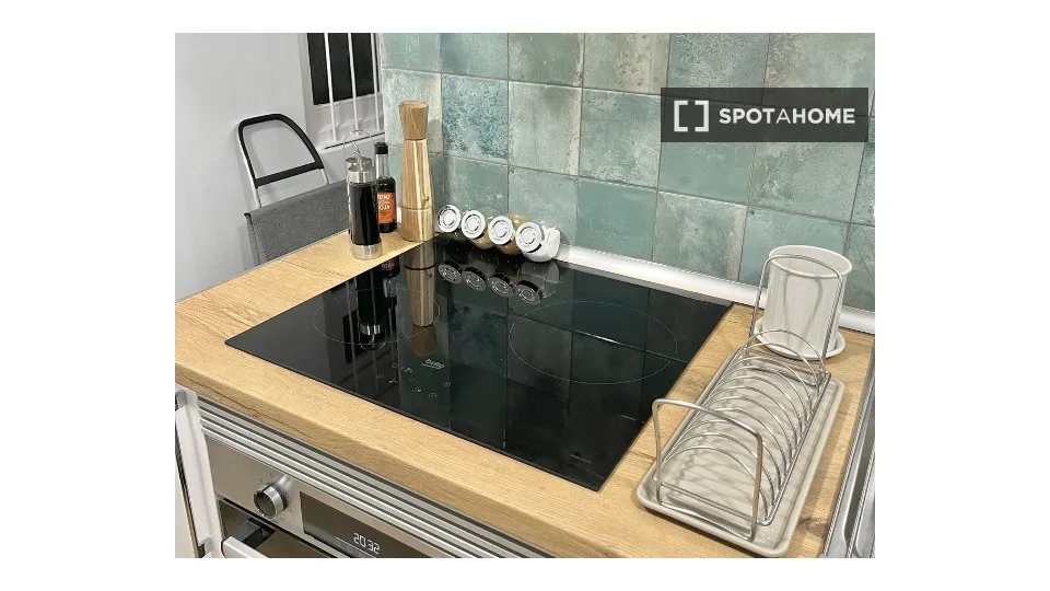 Köök - Shared Room with Kitchen in El Grau, Valencia