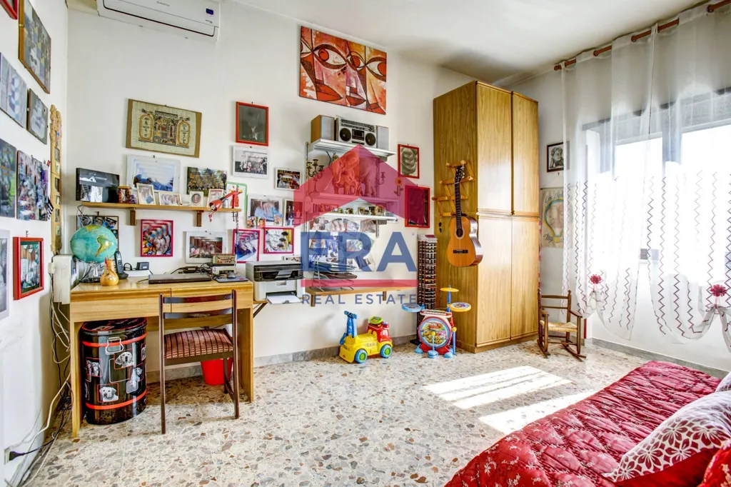 Chambres - Spacious Apartment with Balcony in Acilia, Rome