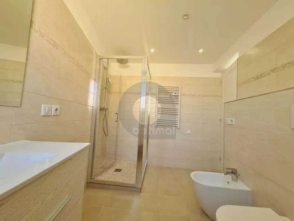Vannitoad - Luxury Penthouse with Sea View in Menton