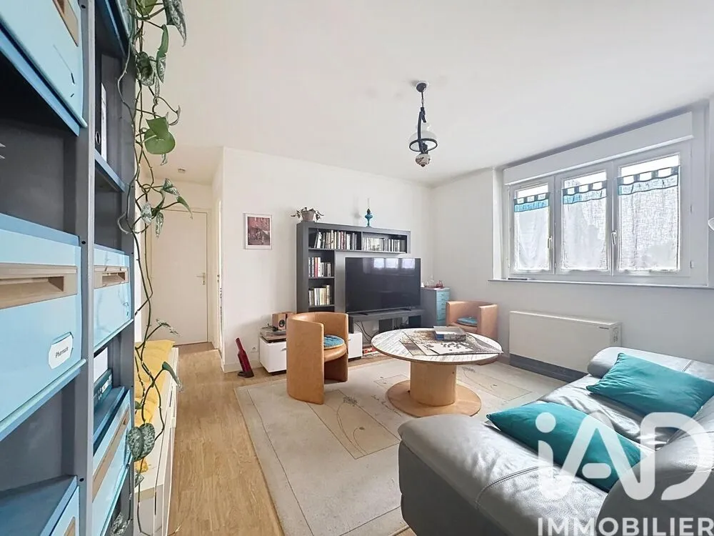 Séjour - Appartement Rénové 2 Pièces au Cœur de Pont-l'Abbé