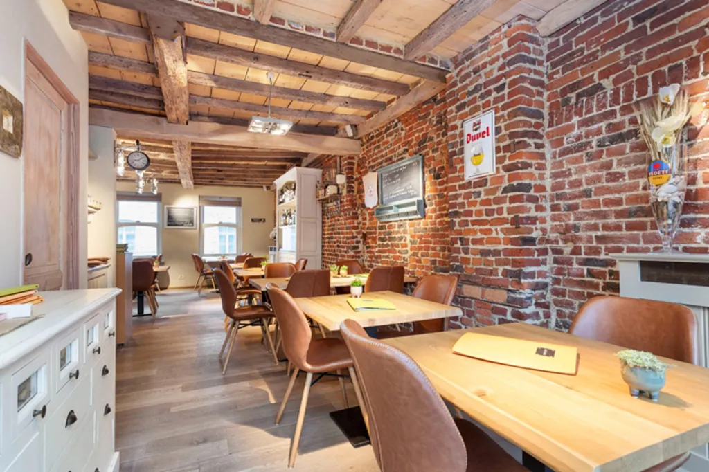 Söögituba - Commercial with Apartment in Lede Centre