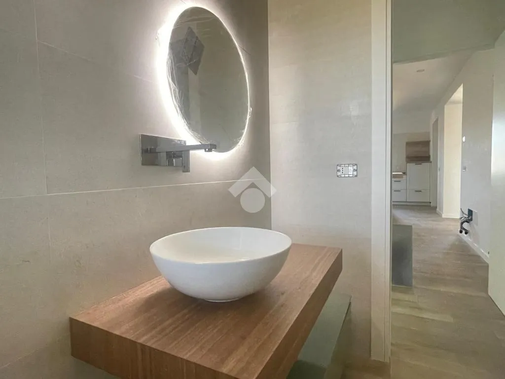 Bagni - Casa indipendente con terrazzo panoramico a San Nicola Manfredi