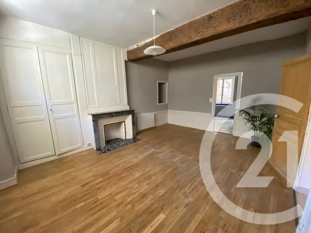 Soggiorno - 3-Bed Apartment with Courtyard in Châteaudun