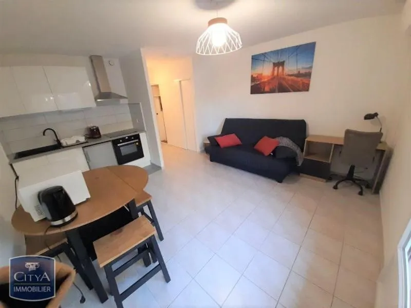 Cuisine - Studio Meublé avec Terrasse à Montpellier