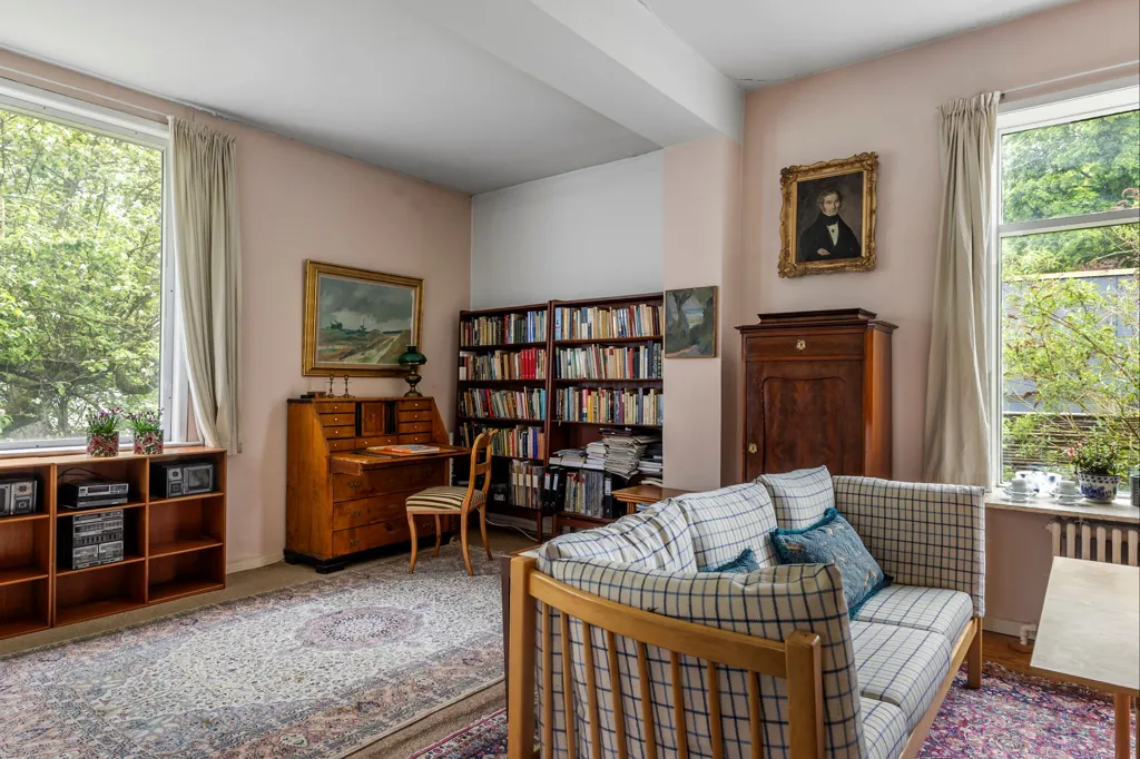 Kabinet - Historic Villa with Character in Jægersborg