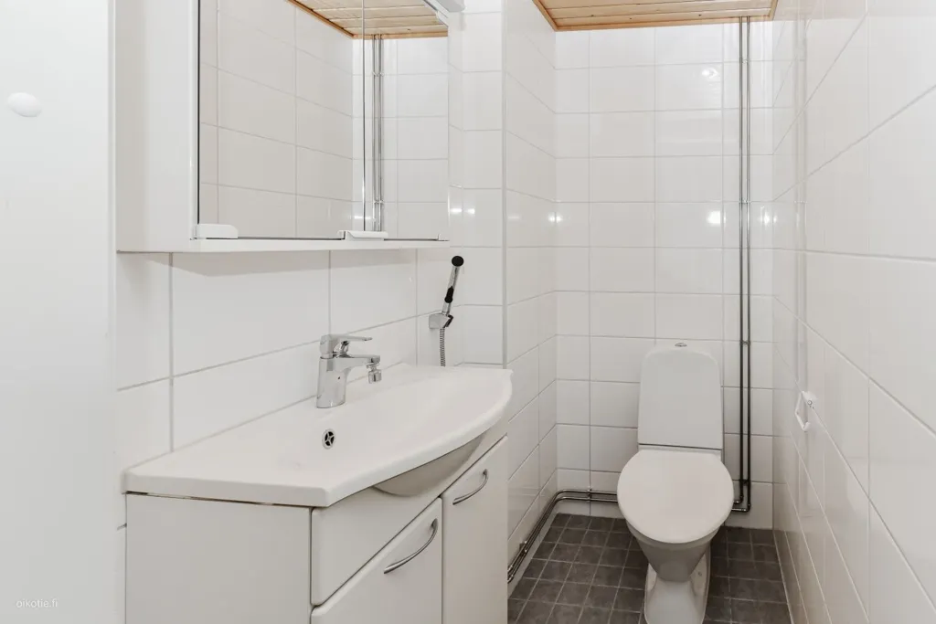Salles de bain - Apartment with Sauna in Leppävaara, Espoo
