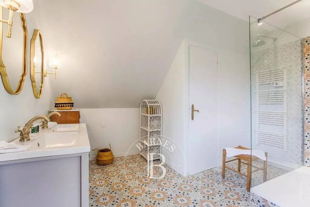 Vannitoad - Luxury House with Pool in Saint-Étienne-la-Thillaye