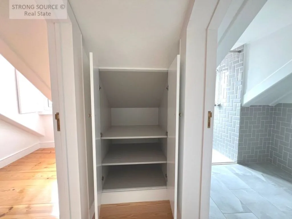 Toad - Luxury Apartments with River View in Graca, Lisbon