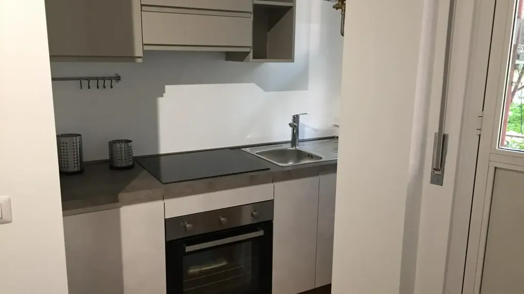 Köök - Rustic-Style Flat with Balcony in Rozzano