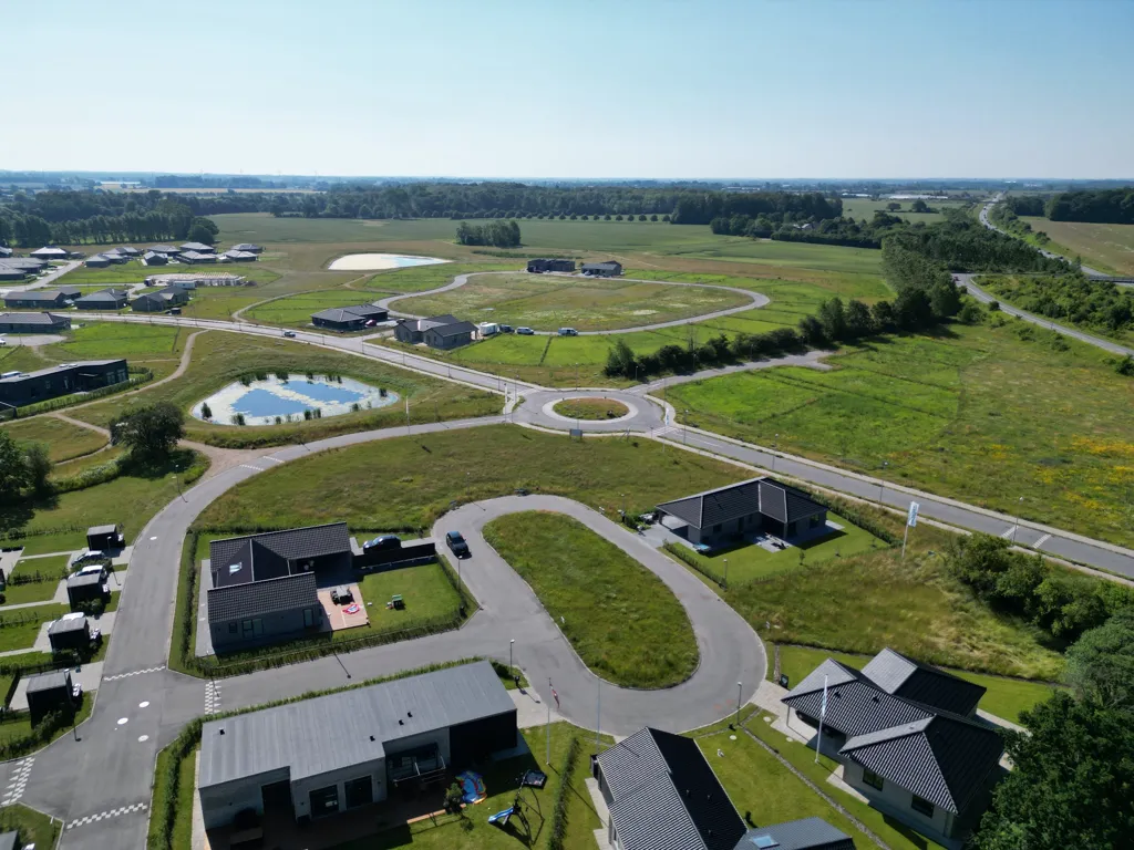Õhuvaade - Year-Round Plot with 5G Coverage in Agedrup