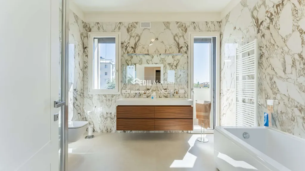 Vannitoad - Luxury Penthouse with Loggia in Modena