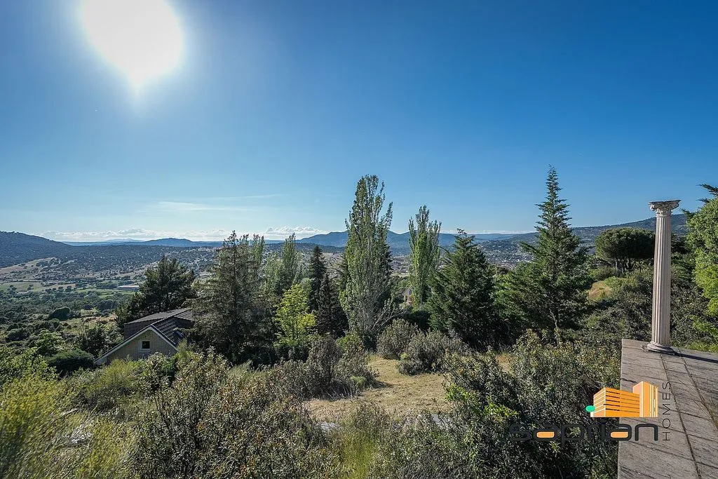 Aed - Chalet with Pool and Terrace in Robledo de Chavela
