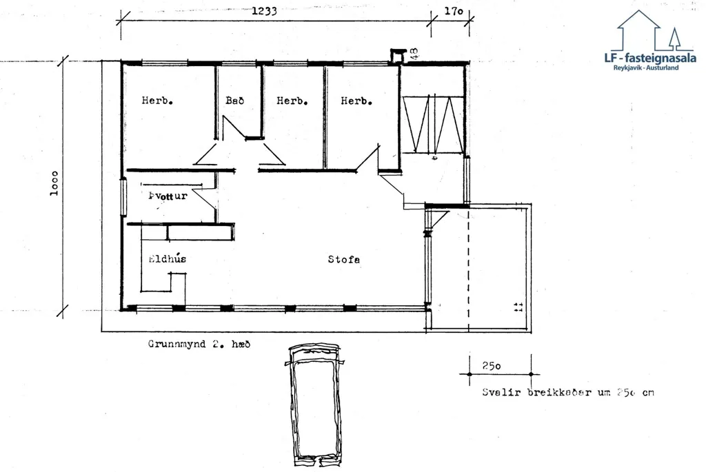 Planimetria - Triplex with Spacious Balconies in Egilsstaðir