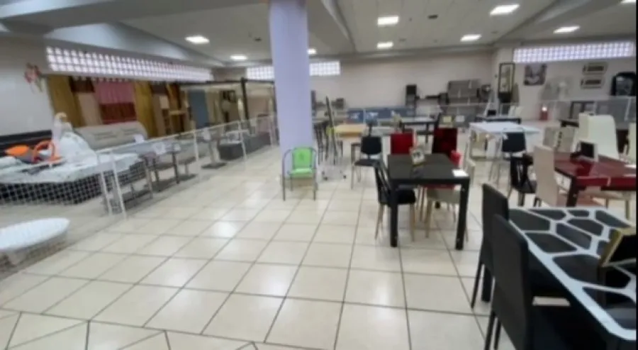 Toad - Commercial Space with Parking in Upper Liosia