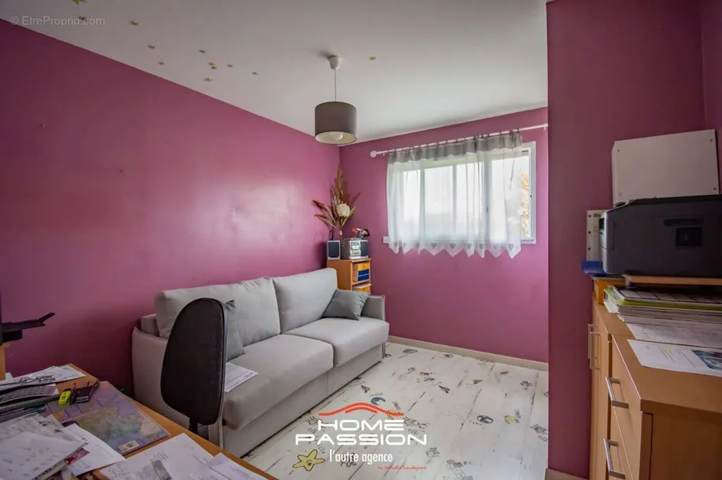 Magamistoad - Modern House with Pool in Saujon