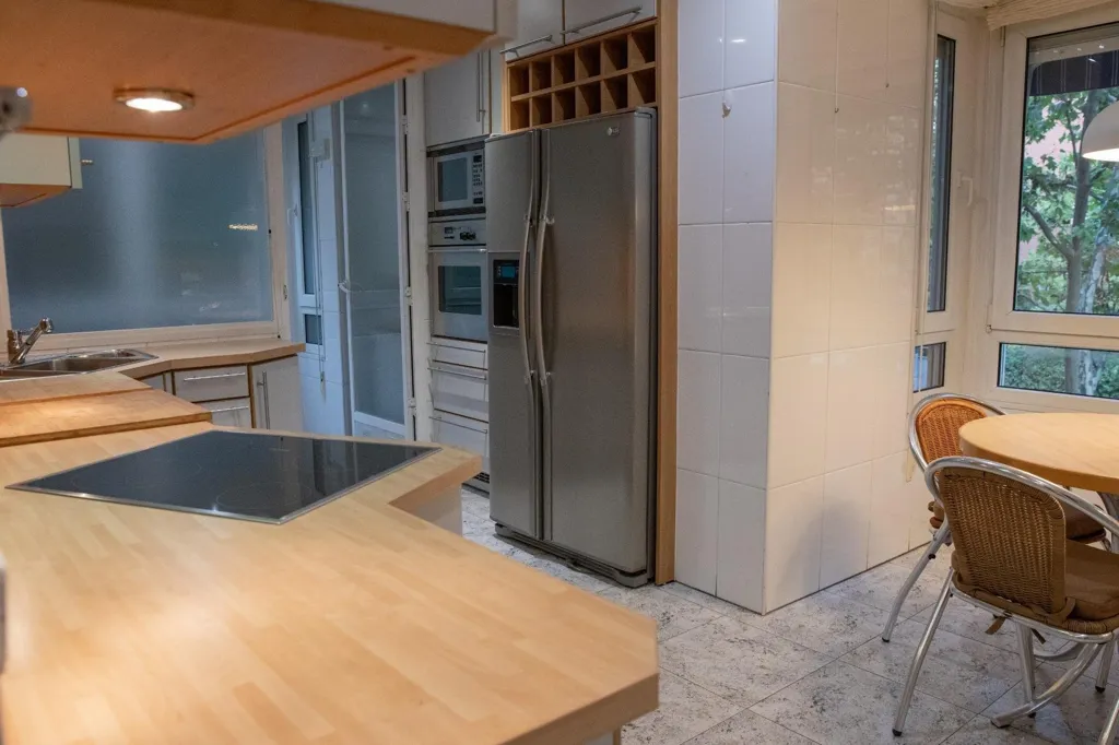 Kitchen - Luxury Flat with Pool in Colina, Madrid