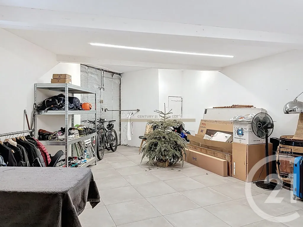 Garage - Appartement Duplex Rénové au Calme à Millery