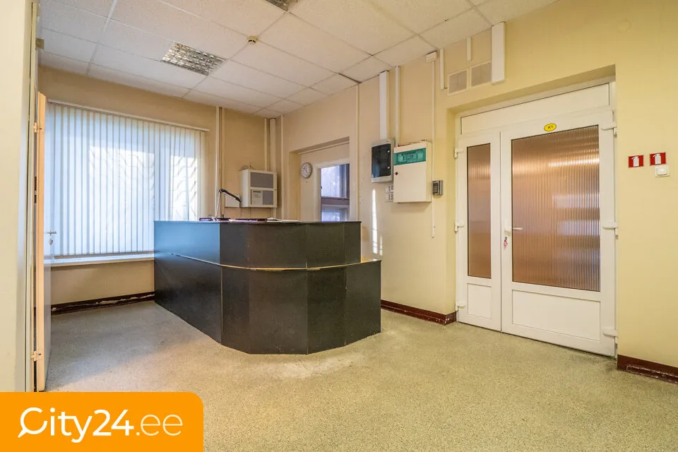 Studio - Administrative Building with Large Land in Riga